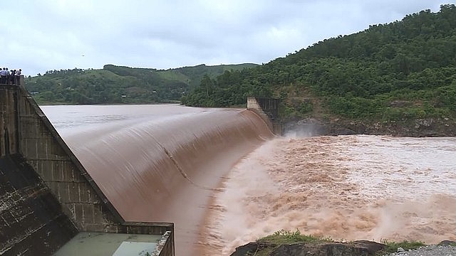 Cập nhật tình hình hồ thủy điện ngày 13/8/2023: Một số hồ thủy điện đã điều tiết nước xả tràn