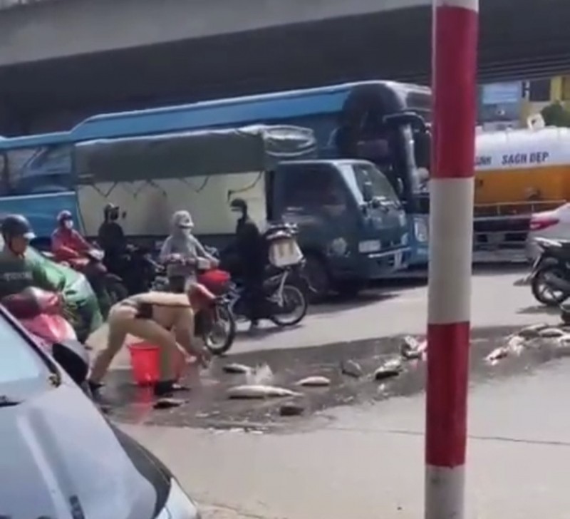 Từ chuyện chốt chặn quán nhậu đến nhân lên hình ảnh đẹp của cảnh sát giao thông