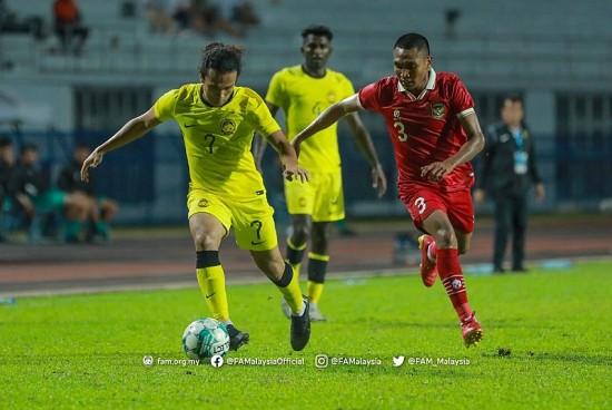 ket qua bong da u23 malaysia 2 1 u23 indonesia nguoc dong ngoan muc khac biet o kep phu