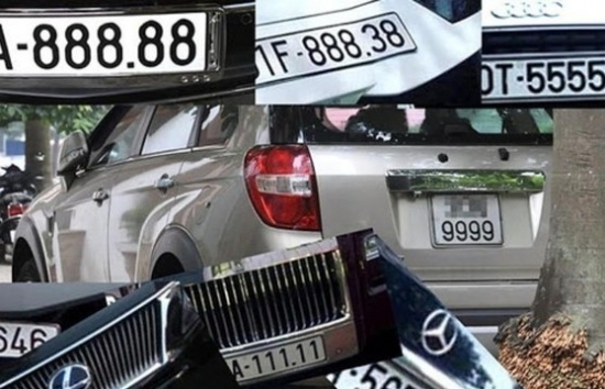 Người trúng đấu giá được cho tặng ô tô gắn biển số xe trúng đấu giá