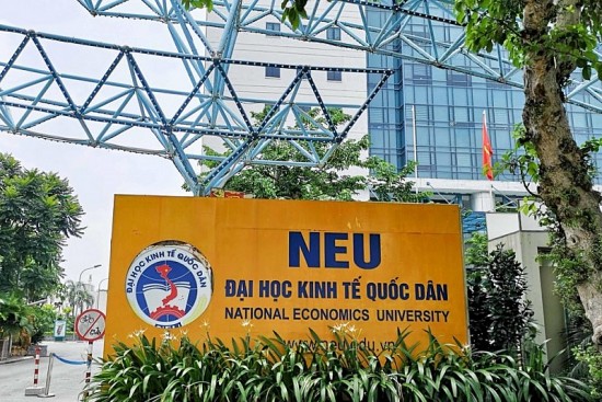 Đại học Kinh tế quốc dân công bố điểm chuẩn 2023, cao nhất 37,1 điểm