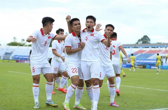 truc tiep bong da u23 viet nam 4 1 u23 malaysia hien ngang buoc vao chung ket