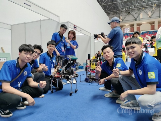 Đại học Công nghiệp Hà Nội đã có mặt tại Campuchia sẵn sàng cho ABU Robocon 2023