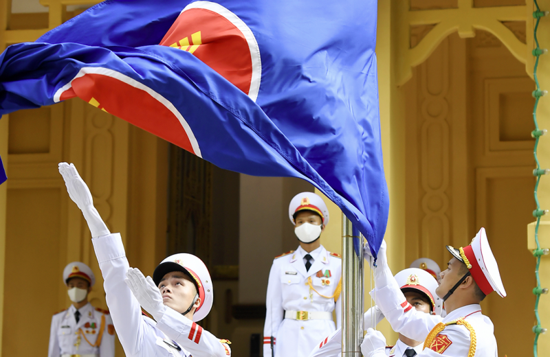 vung vang ban sac ngoai giao cay tre viet nam