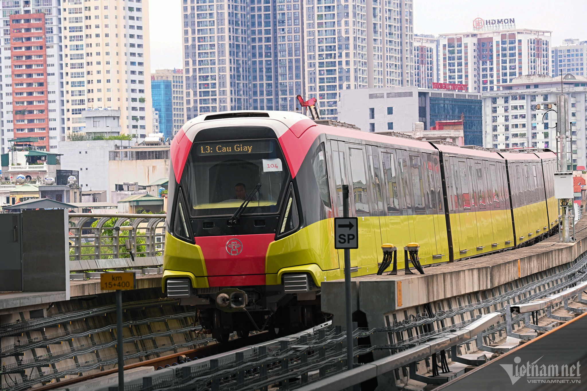 Bên trong nhà ga tuyến metro được đợi chờ hơn thập kỷ của Hà Nội