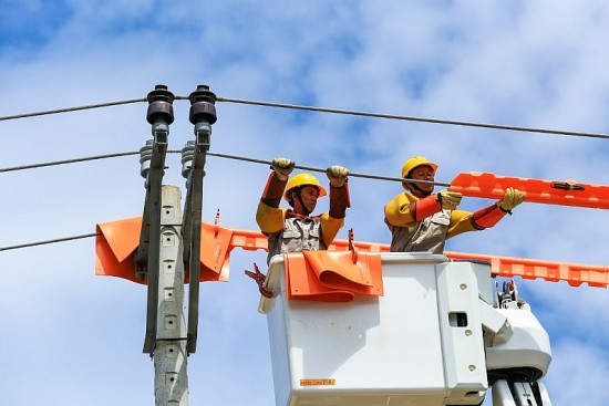 Ngày này năm xưa 30/8: Quy định an toàn điện nông thôn, quy hoạch phát triển khu kinh tế cửa khẩu