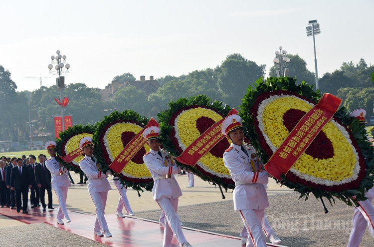 Lãnh đạo Đảng, Nhà nước vào Lăng viếng Chủ tịch Hồ Chí Minh nhân dịp Quốc khánh 2/9