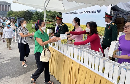 Sở Du Lịch Hà Nội: Tặng 20.000 suất quà cho du khách viếng Lăng Bác trong dịp 2/9