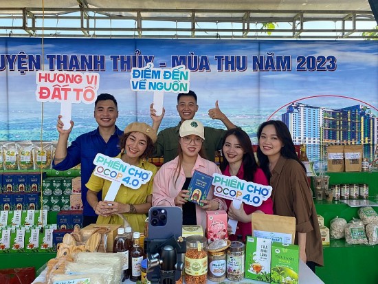phu tho phien cho ocop 40 huyen thanh thuy thu hut hon 5 trieu luot xem