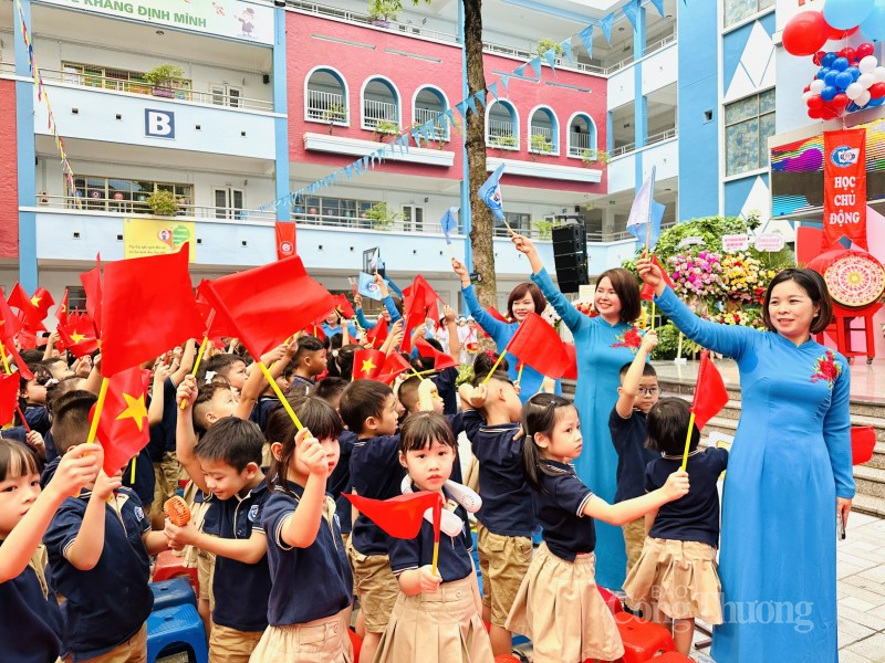 Ngày này năm xưa 5/9: Ngày hội toàn dân đưa trẻ đến trường; Bộ Công Thương ban hành biện pháp chống bán phá giá