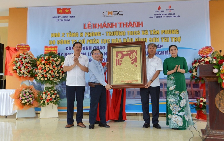 Petrovietnam/BSR trao tặng 4 công trình giáo dục, y tế với tổng trị giá 20 tỷ đồng