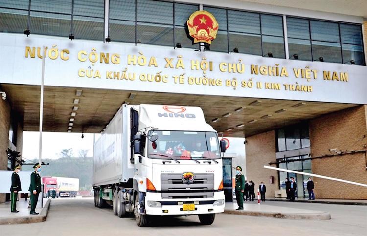 8 tháng năm 2023: Xuất nhập khẩu qua các cửa khẩu ở Lào Cai đạt hơn 1,3 tỷ USD