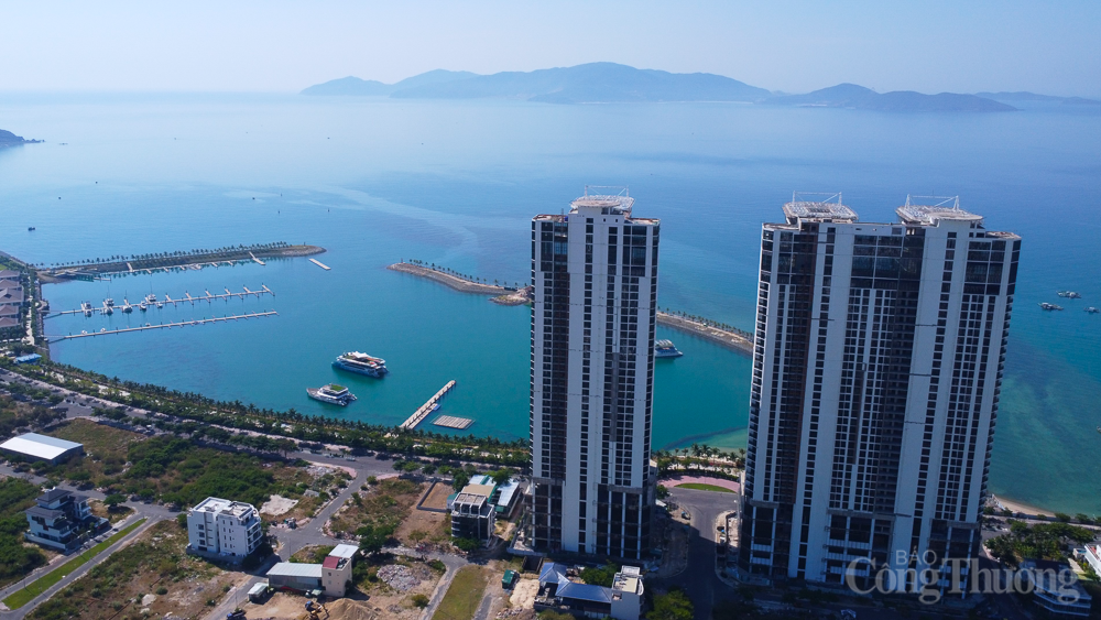 Cận cảnh dự án bị rao bán với giá nghìn tỷ ở vịnh Nha Trang Cận cảnh dự án bị rao bán với giá nghìn tỷ ở vịnh Nha Trang