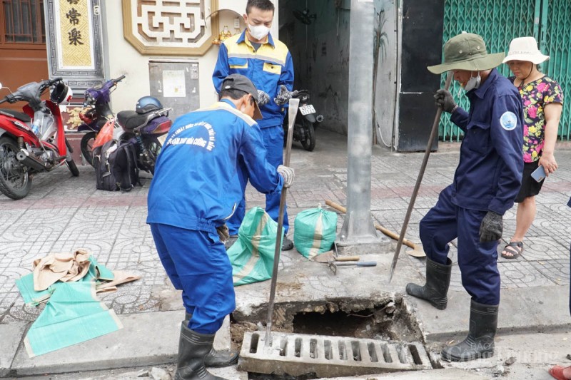 Đà Nẵng: Nạo vét, khơi thông cống, cửa thoát nước để giảm ngập mùa mưa 2023