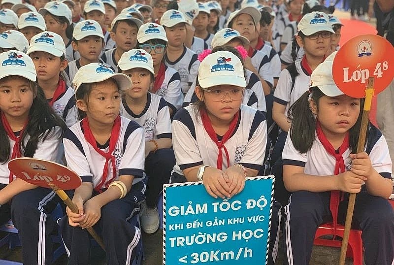 Áp dụng AI trong thúc đẩy mục tiêu phát triển bền vững và an toàn đường bộ