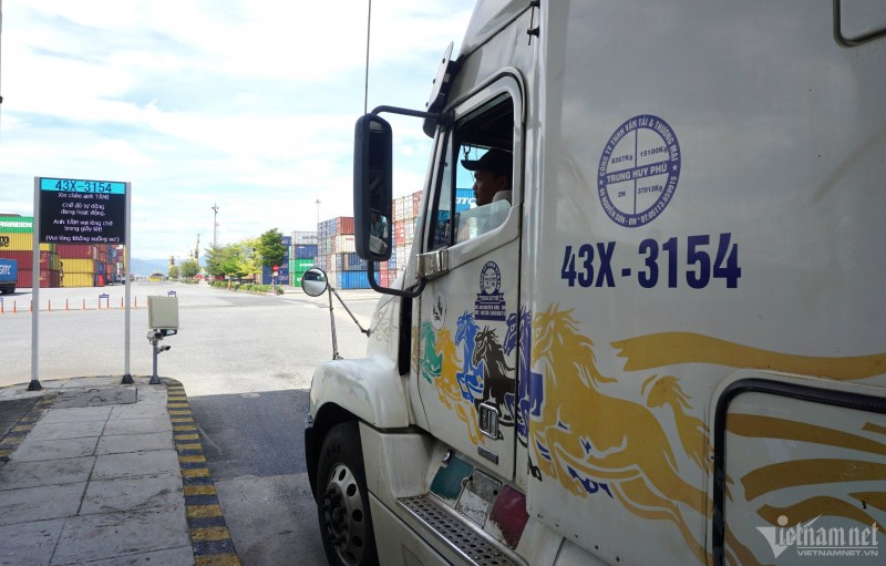 Cận cảnh cảng biển hiện đại bậc nhất Việt Nam nhờ số hóa cơ sở hạ tầng Cận cảnh cảng biển hiện đại bậc nhất Việt Nam nhờ số hóa cơ sở hạ tầng
