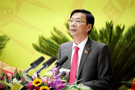 de nghi bo chinh tri xem xet ky luat nguyen bi thu chu tich tinh quang ninh