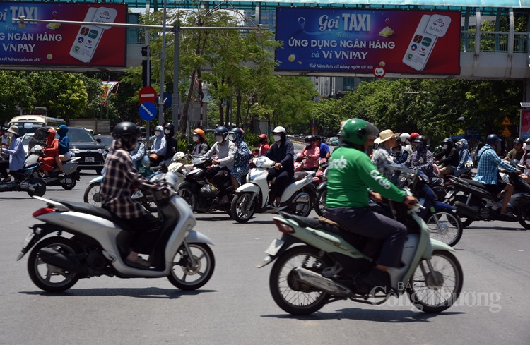 Thời tiết hôm nay ngày 22/9/2023: Bắc Bộ nắng nóng, Nam Bộ mưa dông