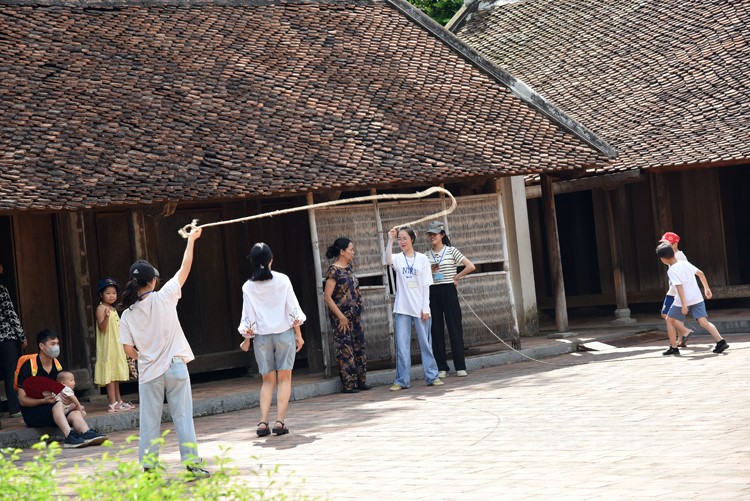 Nhiều hoạt động Trung thu hấp dẫn tại bảo tàng Dân tộc học Việt Nam Nhiều hoạt động Trung thu hấp dẫn tại bảo tàng Dân tộc học Việt Nam