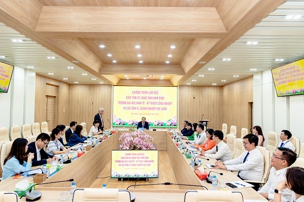 Lãnh đạo tỉnh Nam Định, Trường UNETI làm việc với các doanh nghiệp Đài Loan (Trung Quốc)