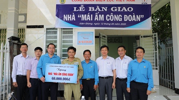 Công đoàn Điện lực Việt Nam: Khẳng định vai trò chăm lo thiết thực và hiệu quả cho người lao động