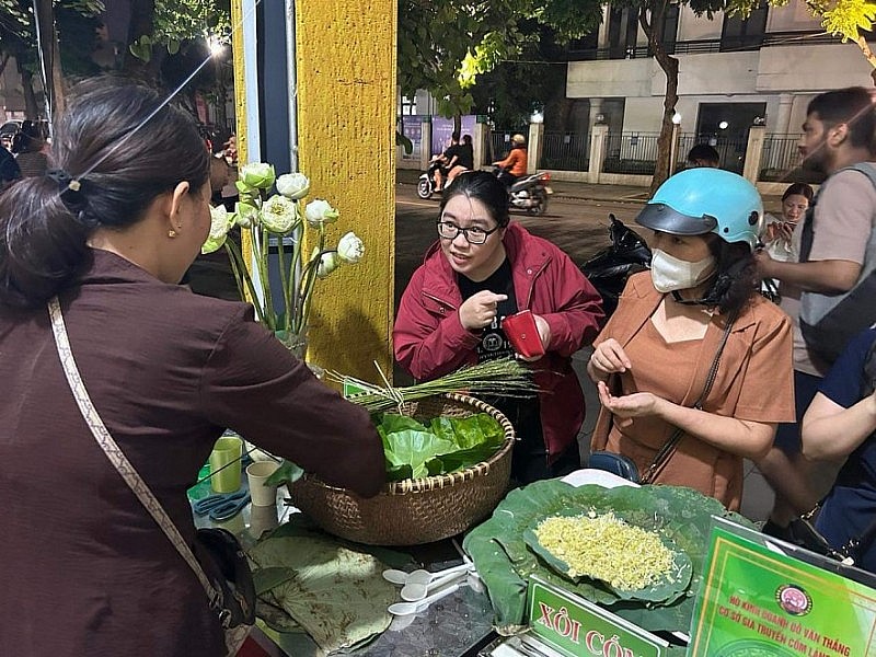 Chính thức khai mạc Festival Thu Hà Nội 2023 - “Thu Hà Nội - Đến để yêu”