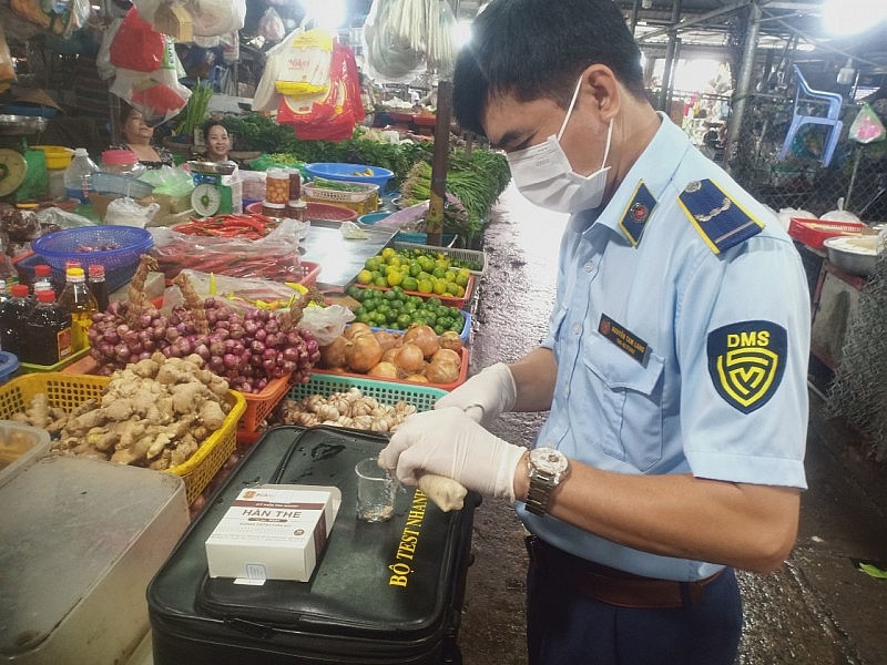 Vĩnh Long: Buôn bán hàng giả, hàng lậu chủ yếu là thuốc lá, mỹ phẩm