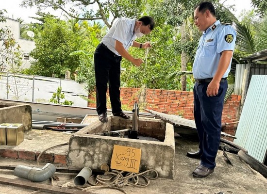 Hậu Giang: Buôn bán hàng giả, doanh nghiệp xăng dầu bị phạt 390 triệu đồng