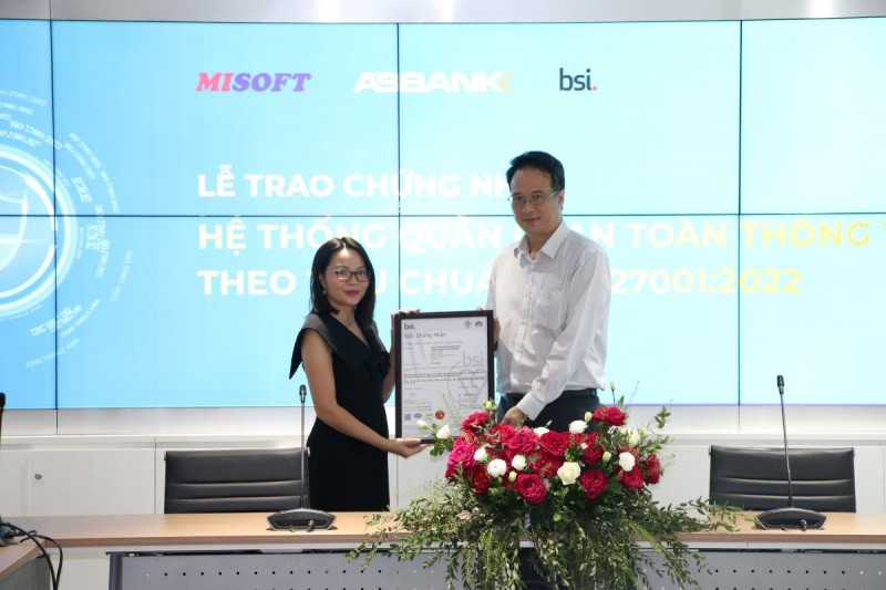 ABBANK là ngân hàng đầu tiên đạt chứng nhận ISO  27001:2022 về an toàn thông tin