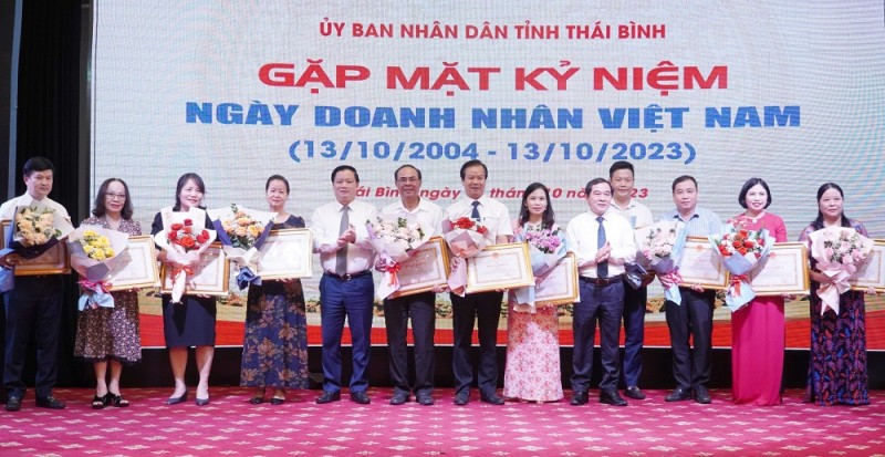 Thái Bình: Tôn vinh 61 tập thể, cá nhân là doanh nghiệp, doanh nhân