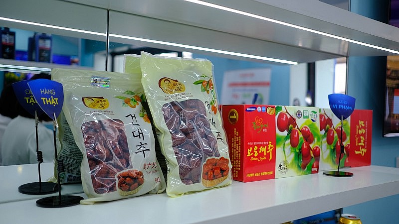 Mở cửa Phòng trưng bày hàng thật - hàng giả chủ đề "Nhận diện nhãn hiệu được bảo hộ”