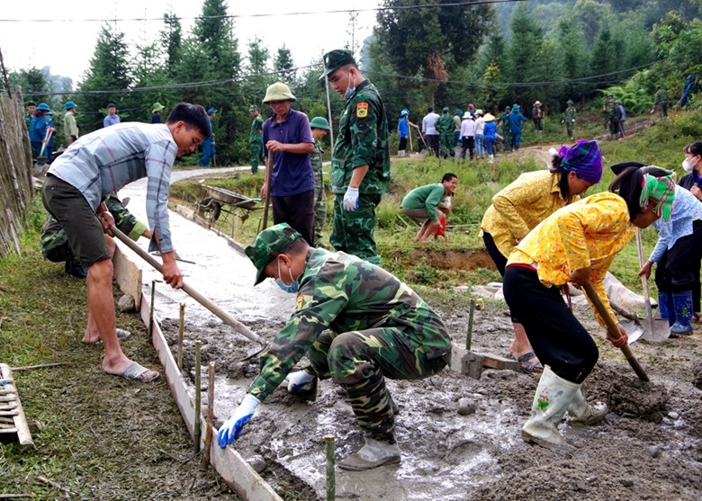 Bài 2: Xây dựng vành đai biên giới mềm từ “lòng dân”