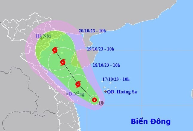 Áp thấp nhiệt đới gây mưa lớn ở miền Trung: Vùng mưa dịch chuyển ra miền Bắc