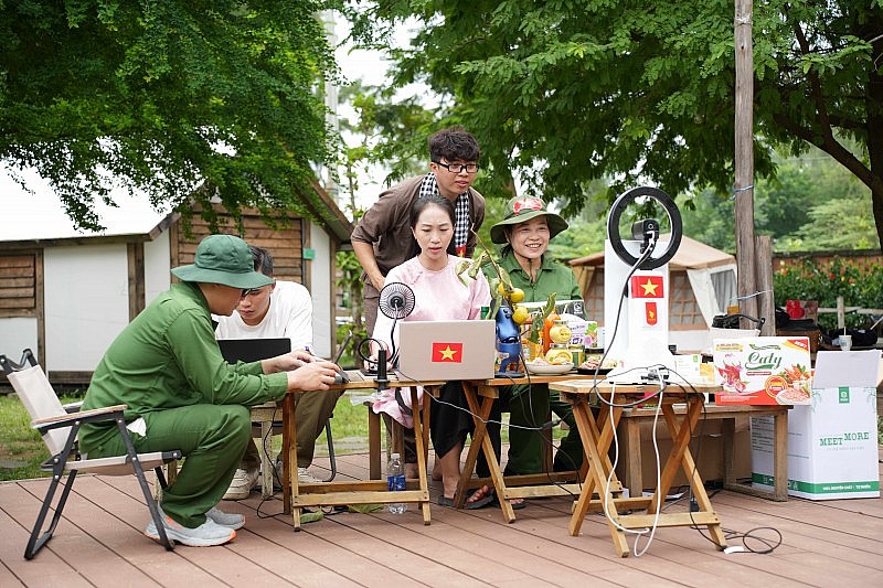 Đặc sản OCOP bán qua livestream TikTok thu về hơn 100 tỷ đồng trong vòng 6 tháng