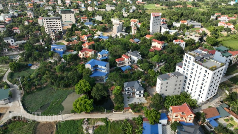 Ghi nhận tại địa bàn Thạch Thất cách công trình Chung cư cao cấp My House không xa vẫn còn nhiều chung cư mini khác đã xây dựng hoàn thiện