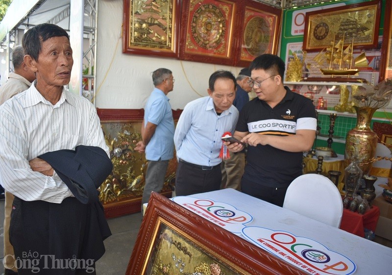 Đa dạng sản phẩm OCOP tham gia hội chợ lễ hội chùa Keo Thái Bình 2023 Đa dạng sản phẩm OCOP tham gia hội chợ lễ hội chùa Keo Thái Bình 2023