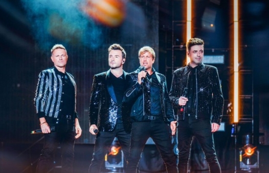 Vé concert Westlife tại Việt Nam: Ế hạng giá cao