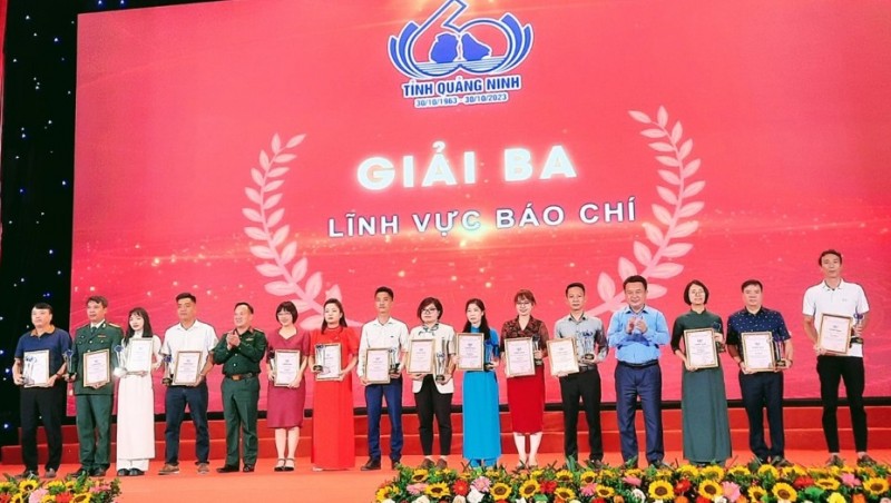 Quảng Ninh: 85 tác phẩm văn học, nghệ thuật, báo chí đạt giải kỷ niệm 60 năm ngày thành lập tỉnh