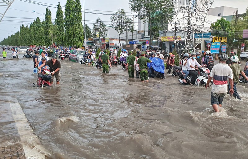 TP Cần Thơ: Đỉnh triều cường có khả năng vượt mức báo động III trong những ngày tới