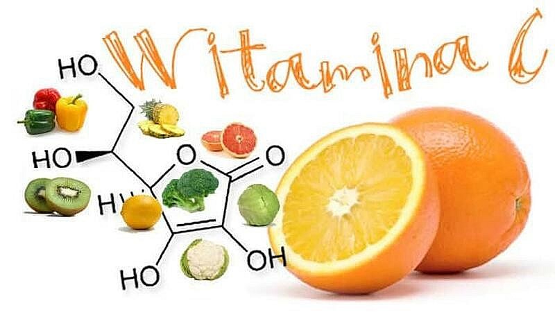 Vitamin C là một chất làm sáng da, chống oxy hóa và tia cực tím. Ảnh minh họa