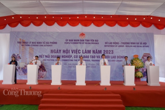 Gần 100 đơn vị doanh nghiệp tham gia ngày hội việc làm năm 2023 tại Yên Bái