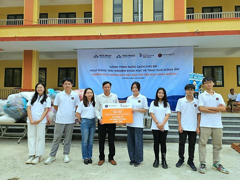 Mang đông ấm và trải nghiệm khoa học cho học sinh Trường tiểu học dân tộc bán trú Châu Quế Hạ