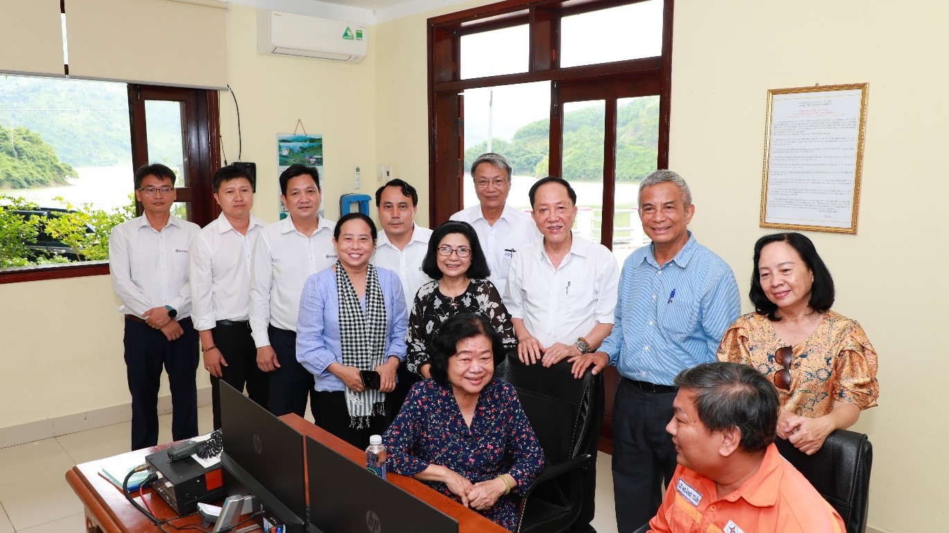 Nguyên Phó Chủ tịch nước Trương Mỹ Hoa thăm và làm việc tại Công ty Cổ phần thủy điện A Vương