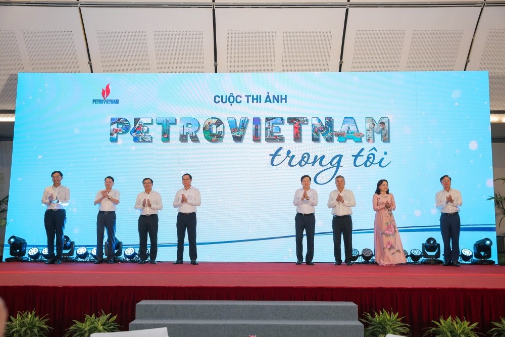 Cuộc thi ảnh “Petrovietnam trong tôi”: Nét đẹp của người lao động dầu khí qua góc nhìn của người trong cuộc