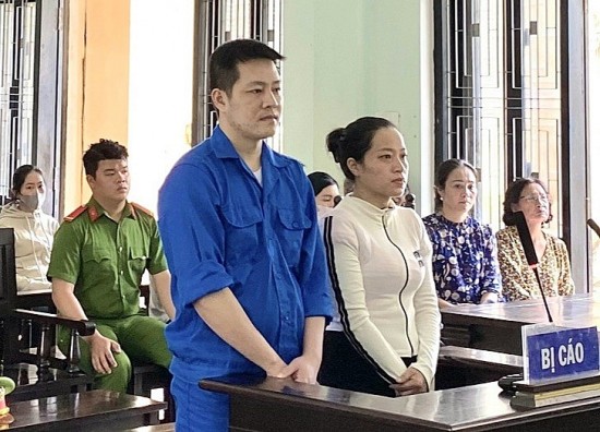 thua thien hue cuu cong an cung vo lanh 33 nam tu ve toi lua dao chiem doat tai san
