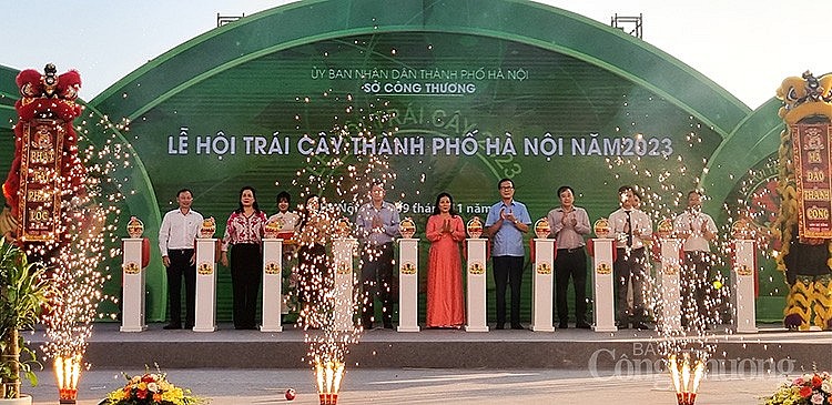 Cắt băng khai mạc Lễ hội trái cây thành phố Hà Nội năm 2023