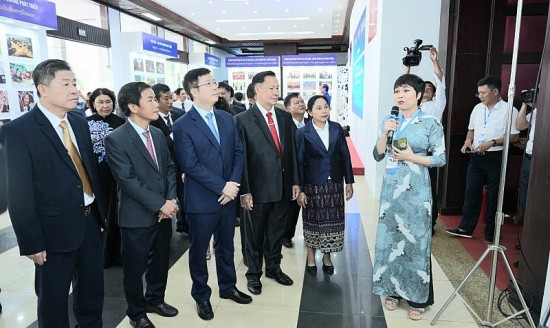 hop tac toan dien nang cao moi quan he huu nghi dac biet viet nam lao