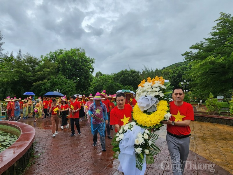 Đảng bộ cơ quan VEAM: Giáo dục tư tưởng, chính trị qua những chuyến đi về nguồn