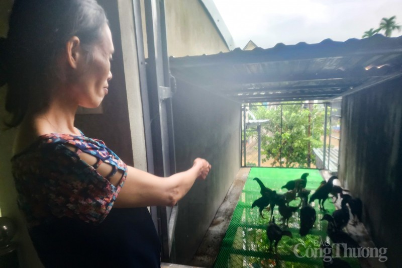 Quảng Nam: Nước sông dâng cao, người dân vùng “rốn lũ” Đại Lộc tất bật chạy lụt Quảng Nam: Nước sông dâng cao, người dân vùng “rốn lũ” Đại Lộc tất bật chạy lụt