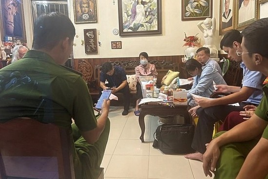 su that ve bac si ha duy tho chuyen tu van chua ung thu bang thuc duong
